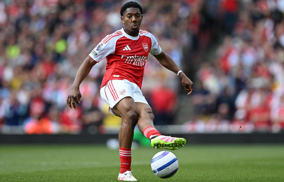 Arsenal sends message to West Ham and Everton over defender - Just Arsenal News